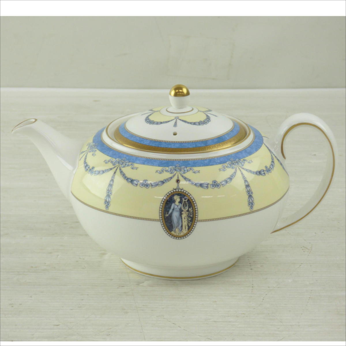 ウェッジウッド マデリン Bu0026Bプレート