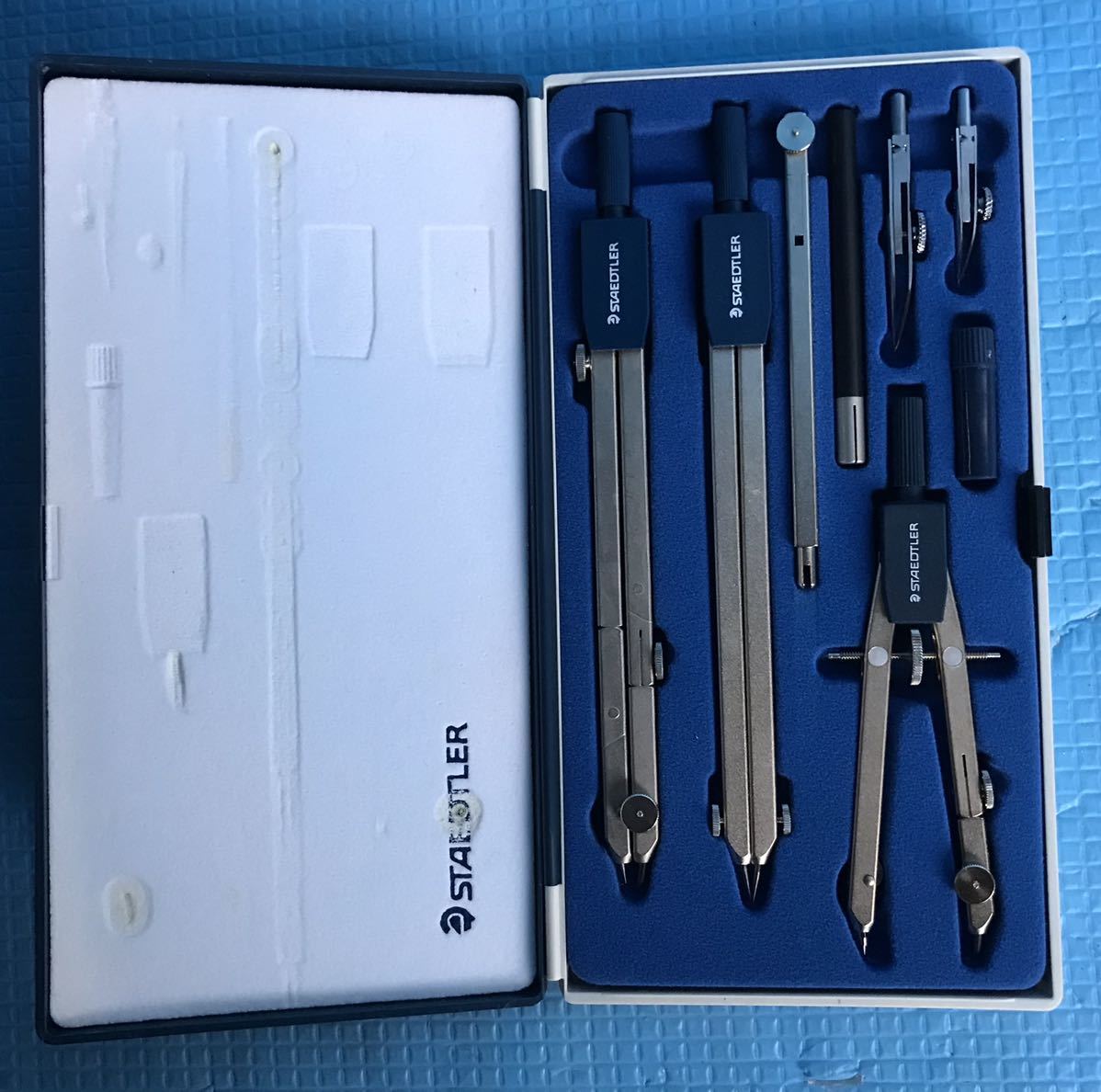 ☆格安スタート！送料込み！ STAEDTLER 製図セット ステッドラー