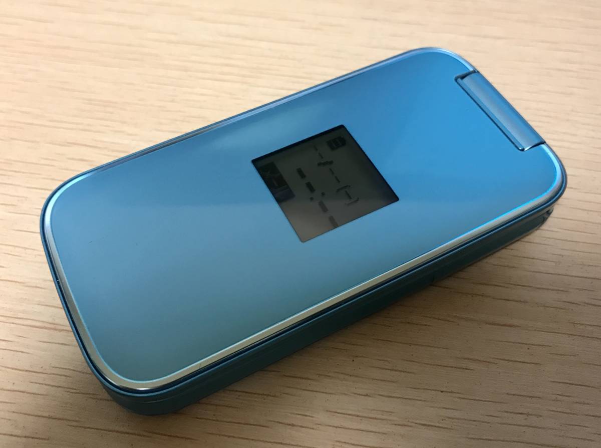 富士通 らくらくホン ベーシック4 F 01g ブルー Fujitsu の落札情報詳細 ヤフオク落札価格情報 オークフリー スマートフォン版