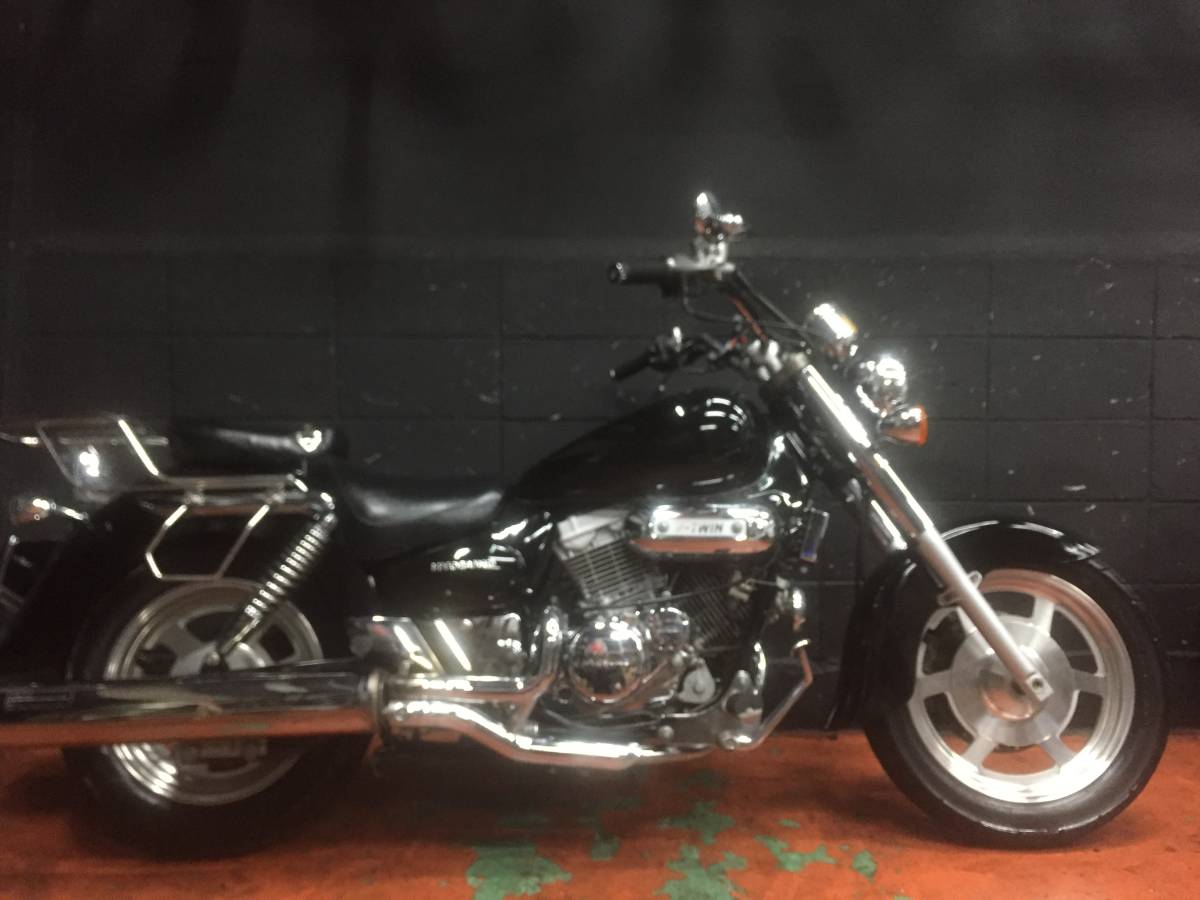 ヒョースン GV125 HYOSUNG 9839㎞ エンジン実働 カスタム バッテリー ヒョースン GV125 HYOSUNG 9839㎞ エンジン実働 カスタム バッテリー