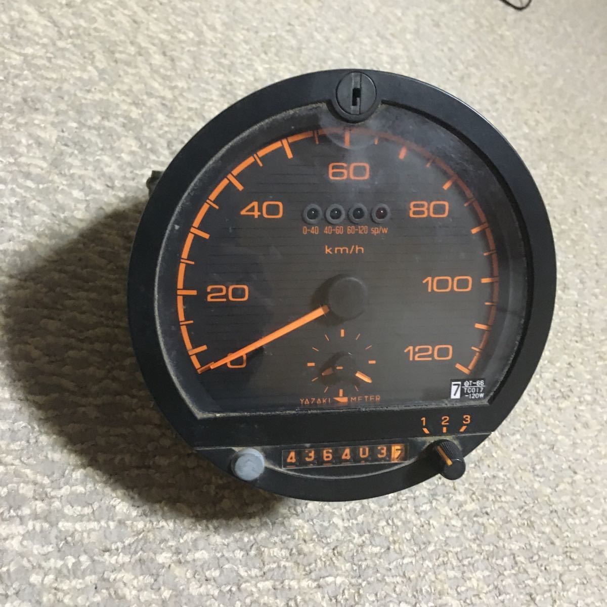 可動品】YAZAKI 矢崎製 スピードメーターSSA-17 タコメーターTCO17