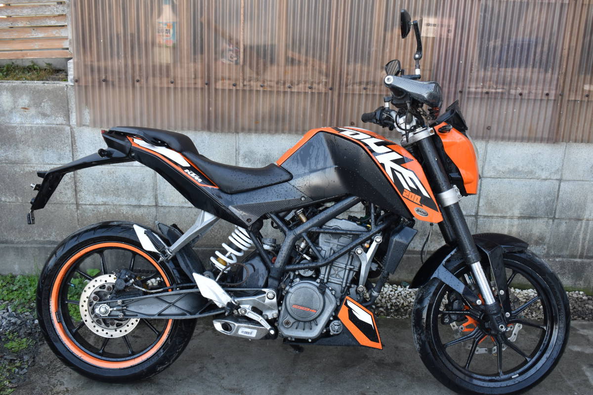 KTM‼️デューク200‼️ストリートファイター‼️アクラポビッチマフラー