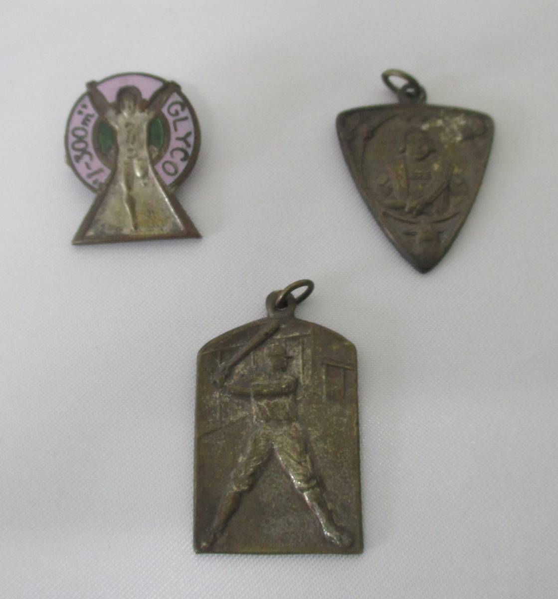 希少品 戦前 グリコ グリコ本舗 バッチ メダル 3点セット 昭和初期 昭和レトロ 桃太郎 犬猿雉 ゴールインマーク 野球 の落札情報詳細 ヤフオク落札価格情報 オークフリー スマートフォン版