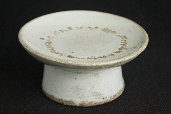 盃台□李朝 粉引 白釉 古い時代物の杯台 高台皿
