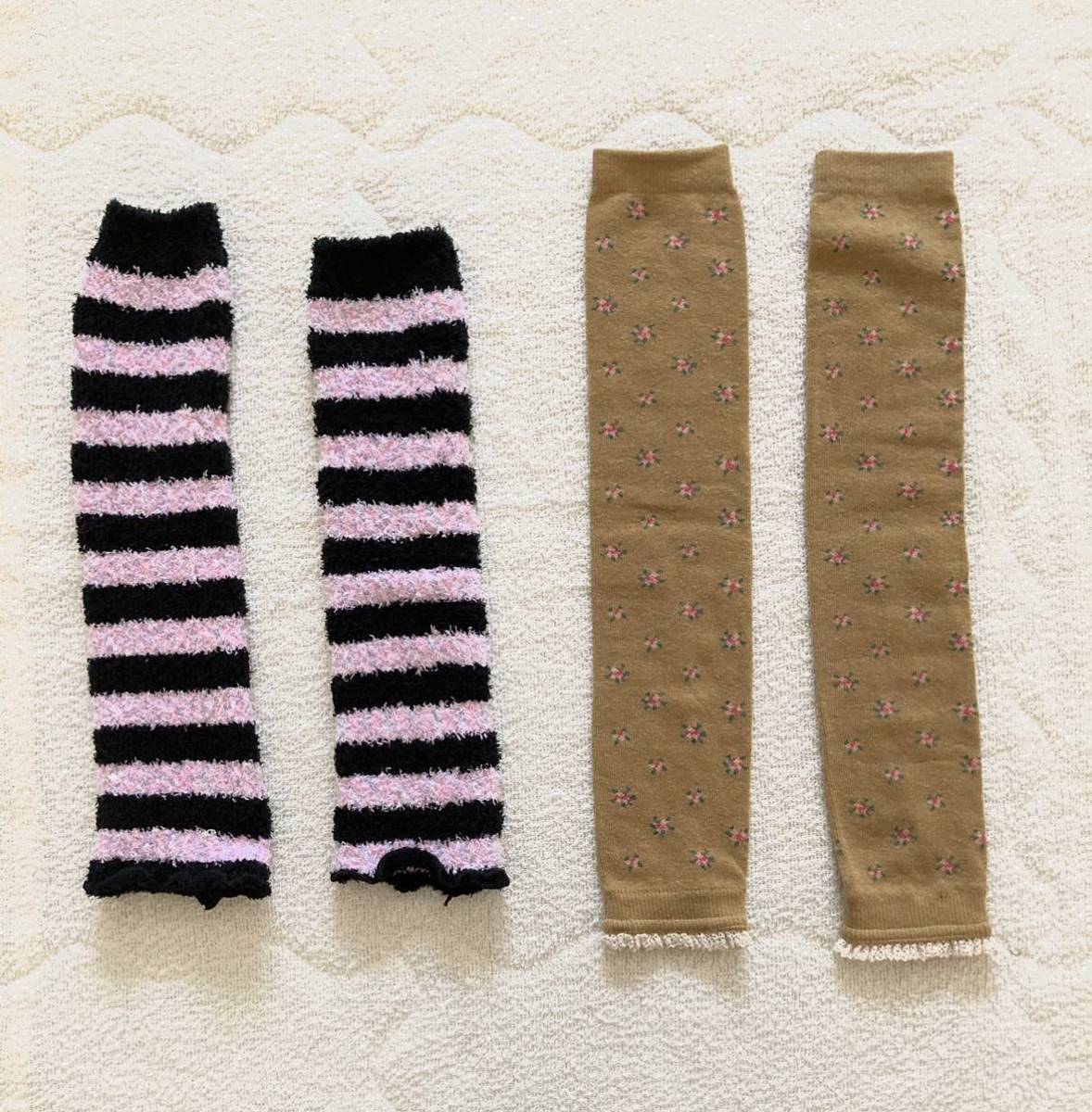 送料無料 数回使用 レッグウォーマー 2着セット 検 小花柄ニット ふわふわボーダー 小学生 中学年くらい 可愛い の落札情報詳細 ヤフオク落札価格情報 オークフリー スマートフォン版
