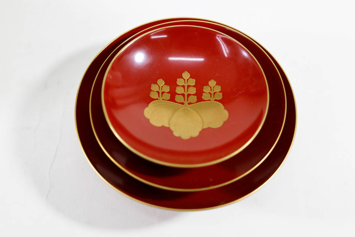 □漆芸 朱高蒔絵盃 五七の桐花紋 三点 縁金 七號 木製漆器 木箱入 東京