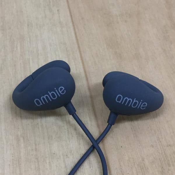 Ambie アンビー Sound Earcuffs サウンドイヤカフ Asphalt Black イヤホン Am 01 Bq 有線 42ay0617 の落札情報詳細 ヤフオク落札価格情報 オークフリー スマートフォン版