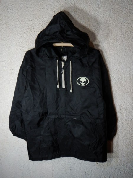 BESCHWA ナイロンパーカー　ジャケット　エイリアン　プリント　USA製　L BESCHWA vintage エイリアン ナイロンパーカー L ビシュワ BESCHWA 00s