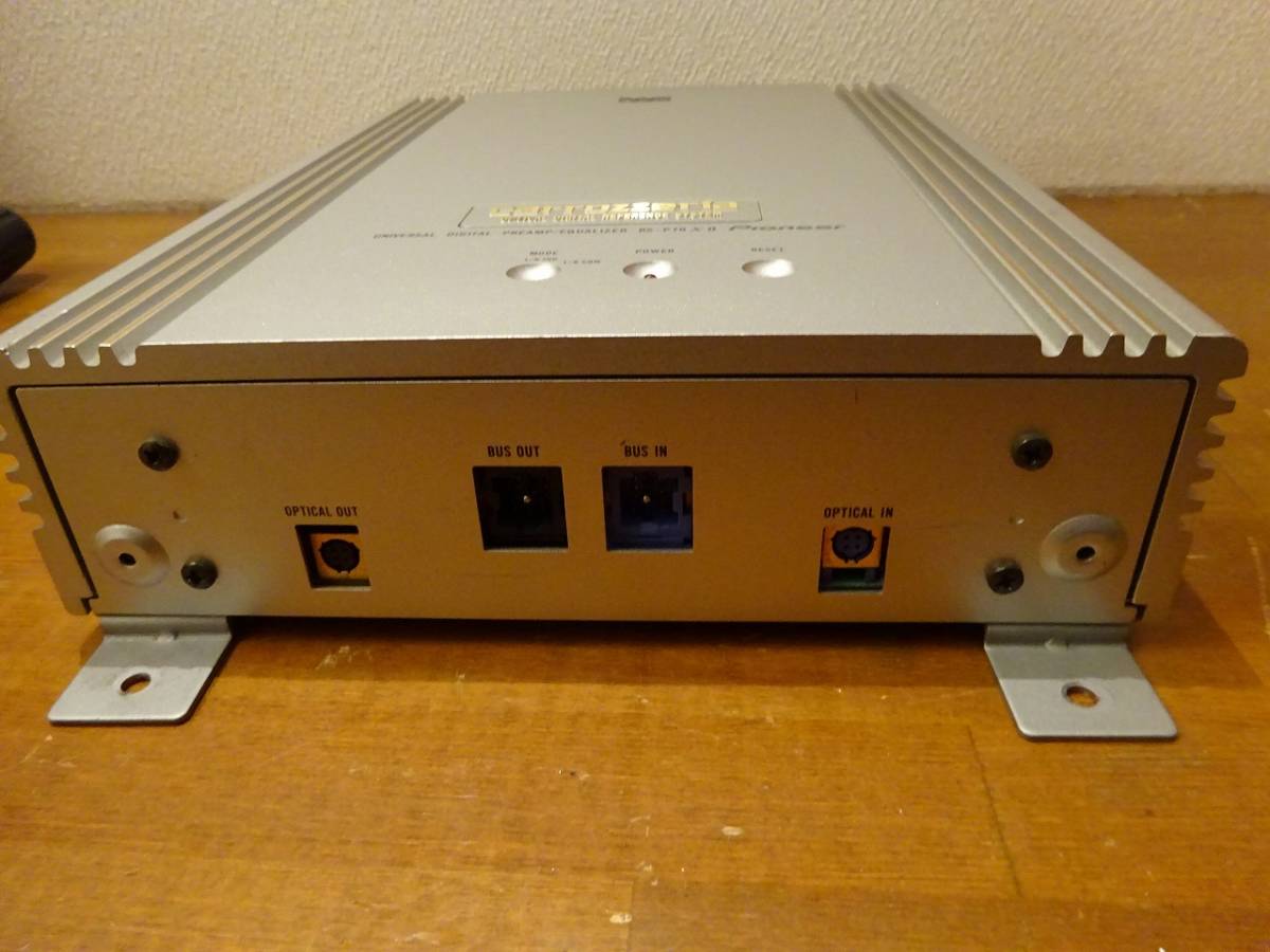 carrozzeria RS-P70XIIデジタルプリアンプ carrozzeria RS-P70XIIデジタルプリアンプ