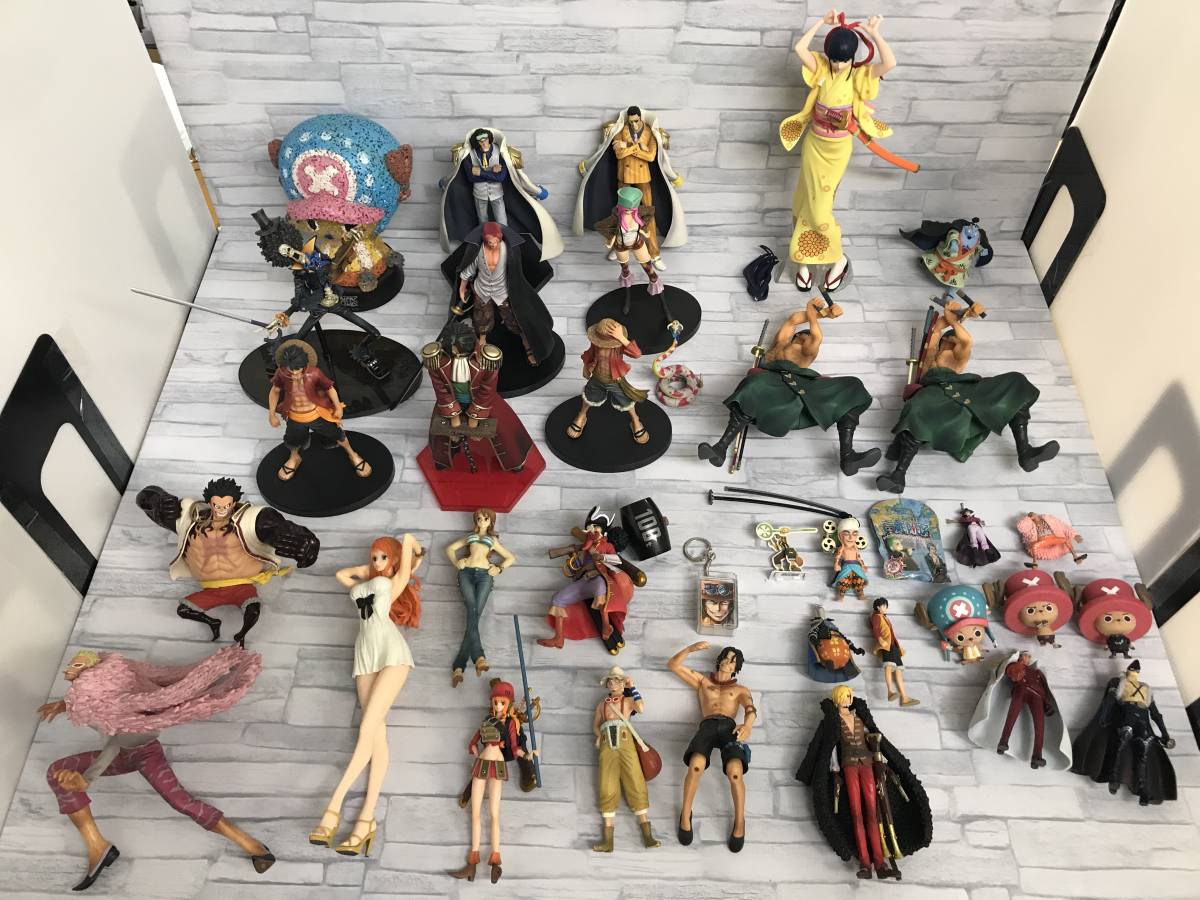 H133 ジャンク まとめ売り フィギュア 3dポスター ワンピース ルフィ ゾロ ナミ ウソップ シャンクス ロジャー 傷 汚れ 欠損 欠品有 の落札情報詳細 ヤフオク落札価格情報 オークフリー スマートフォン版 H133 ジャンク まとめ売り フィギュア 3dポスター ワンピース ルフィ ゾロ ナミ ウソップ シャンクス ロジャー 傷 汚れ 欠損 欠品有 の落札情報詳細 ヤフオク落札価格情報 オークフリー スマートフォン版