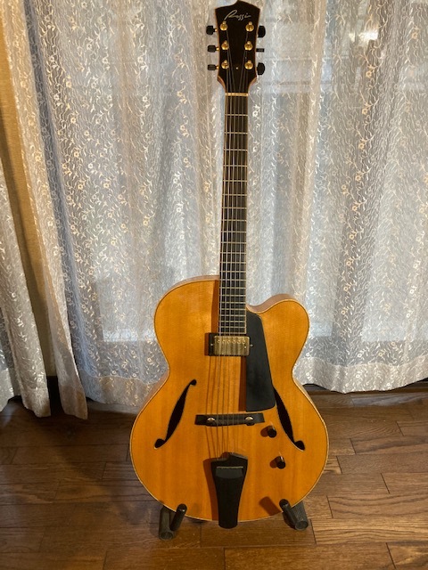 Rossi Guitars GIGFIT-Custom 16インチ Rossi Guitars Gigfit-custom 16インチ 薄胴 フルアコ アーチ