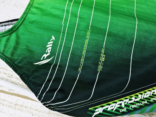 Be1 599 新品未使用 Rally ラリー デジタルチックなデザイン ワンピース 競泳 Xl 送料はゆうパケットなら210円 の落札情報詳細 ヤフオク落札価格情報 オークフリー スマートフォン版