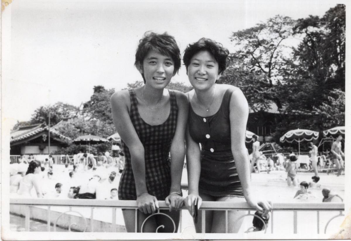 昭和20年代～30年代? 女学校? 女学生等 若い女性?生写真合計10枚 水着姿?セーラー服?制服?清楚美人?女の園?知的?天然美少女?戦後