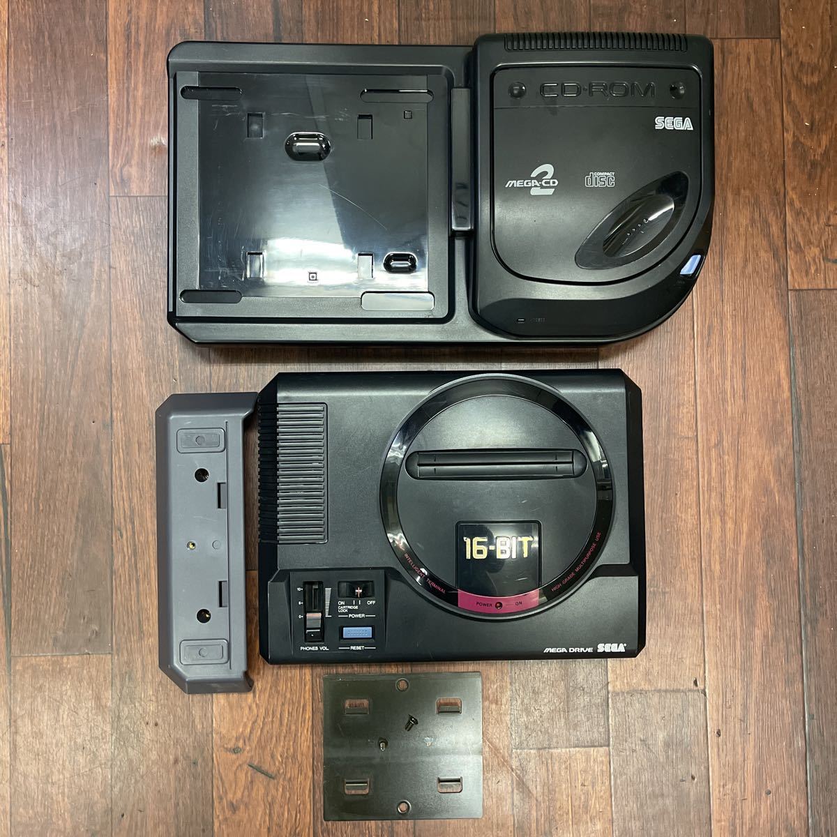 希少 美品 SEGA メガCD本体 HAA-2910 メガドライブ セガ 箱付き メガCD