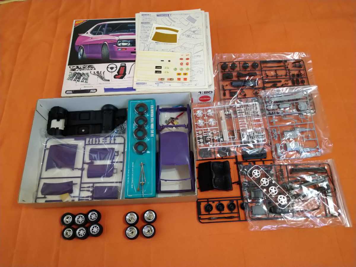 ニチモ『スリーキャブ ローレル』未組み立て／1/20／ホットマシーン／旧車 族車／2000SGX／プラモデル Yahoo!オークション - 売り切り ニチモ製 1⁄20 ニッサンローレルＳＧＸ