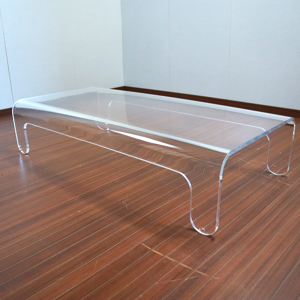 Cassina カッシーナ Boomerang Crista ブーメランクリスタ ローテーブル クリア 机 リビング家具 04c の落札情報詳細 ヤフオク落札価格情報 オークフリー スマートフォン版