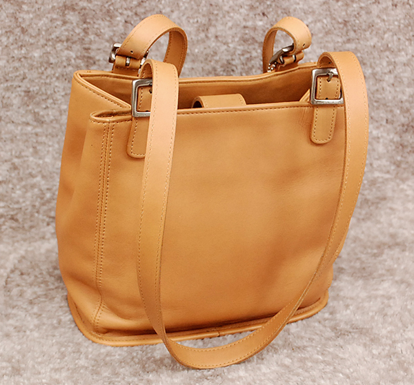 ☆希少！アメリカ製 オールドコーチ COACH 牛革 フルグレインレザー