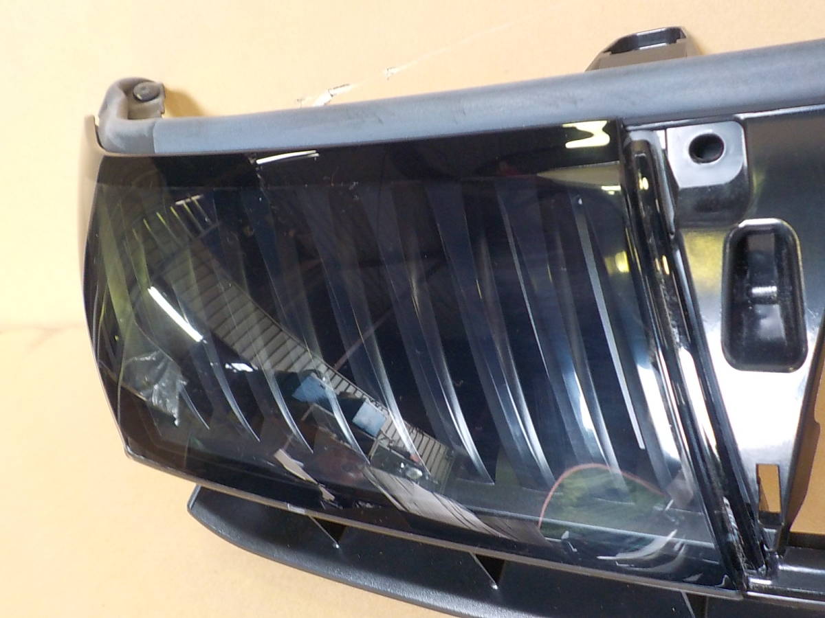 ハリアー ZSU60W ZSU65W フロント グリル 53101-48916 53115-48020 の