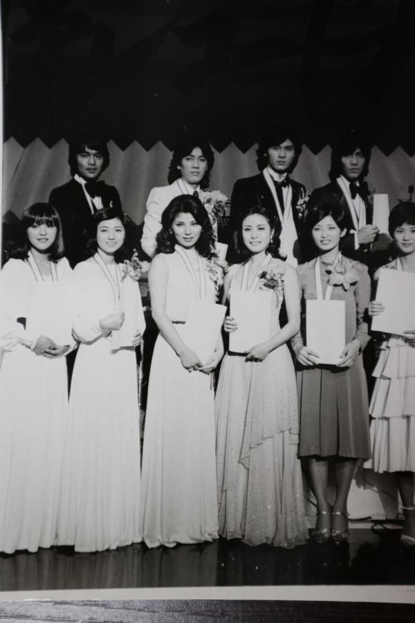 レコードまとめ売り　石川さゆり、岩崎宏美など13枚セット　昭和レトロ レコードまとめ売り 石川さゆり、岩崎宏美など13枚セット 昭和レトロ