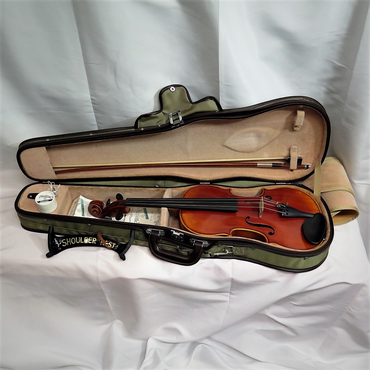 スズキ　バイオリン　No.230 1/8 2010年 スズキ バイオリン No.230 1/8 2010年 SUZUKI VIOLIN ( スズキ