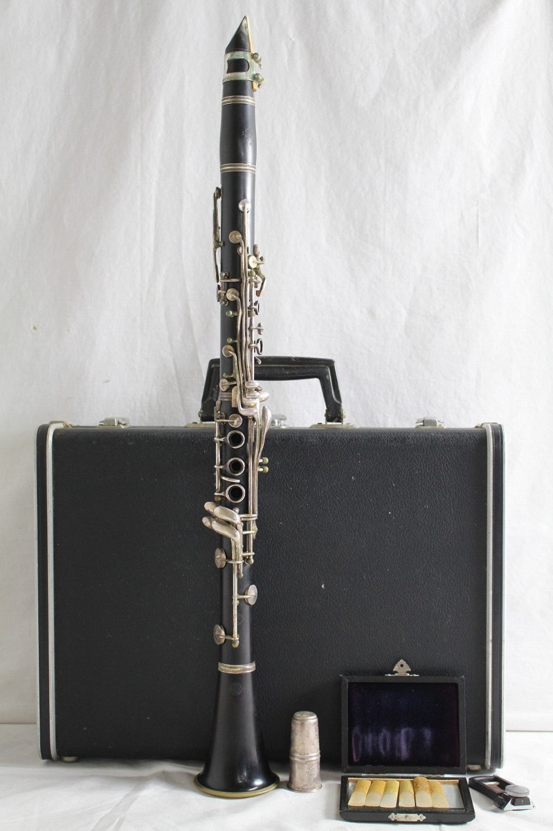 【傷や汚れあり】【1sP04687E】★SELMER★セルマー★B♭クラリネット★SERIES9★ハードケース付き★リード付き★PARIS