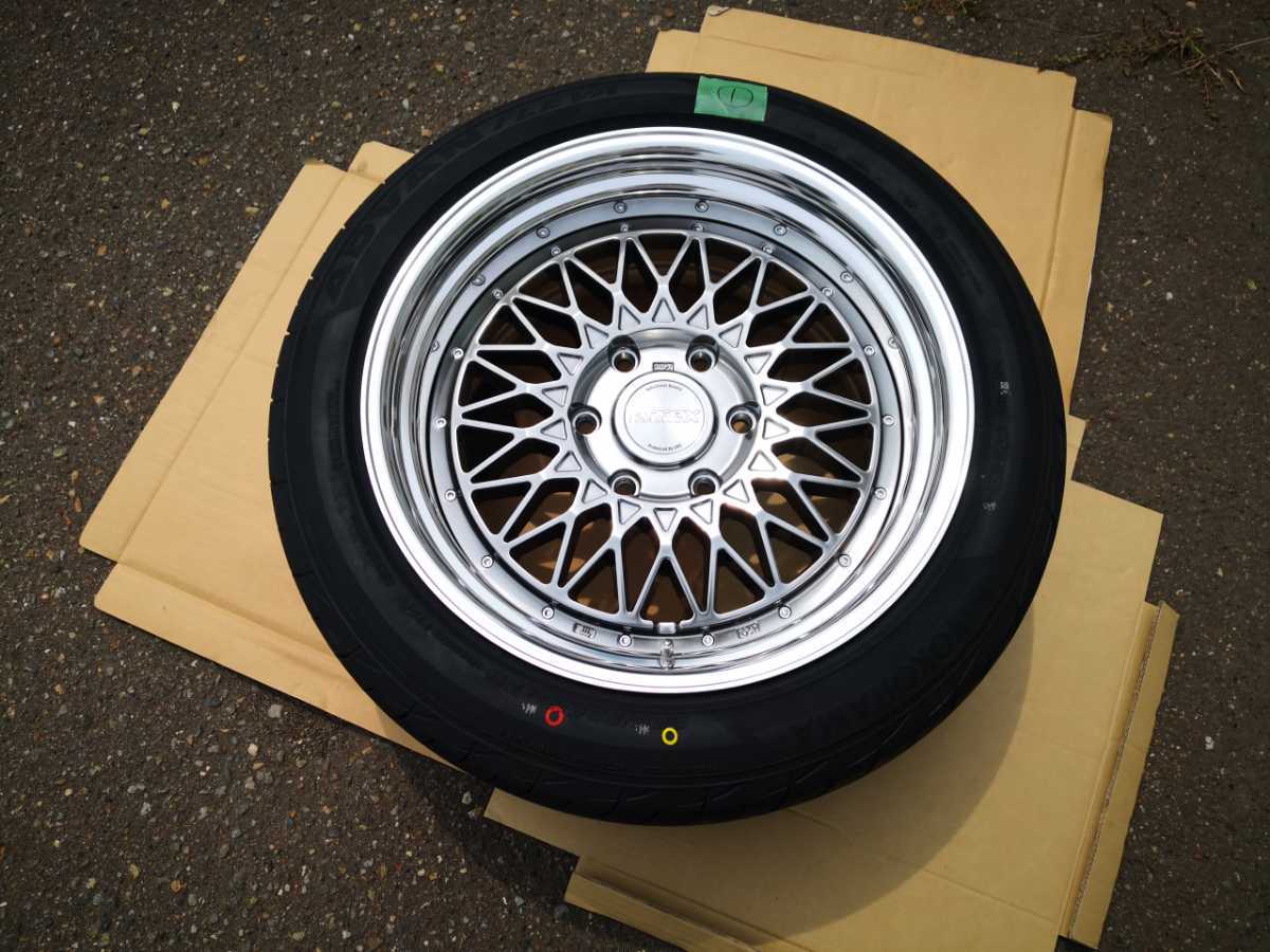 ハイエースESSEX ENCM 18インチ 4本 ハイパーグロス（未使用に