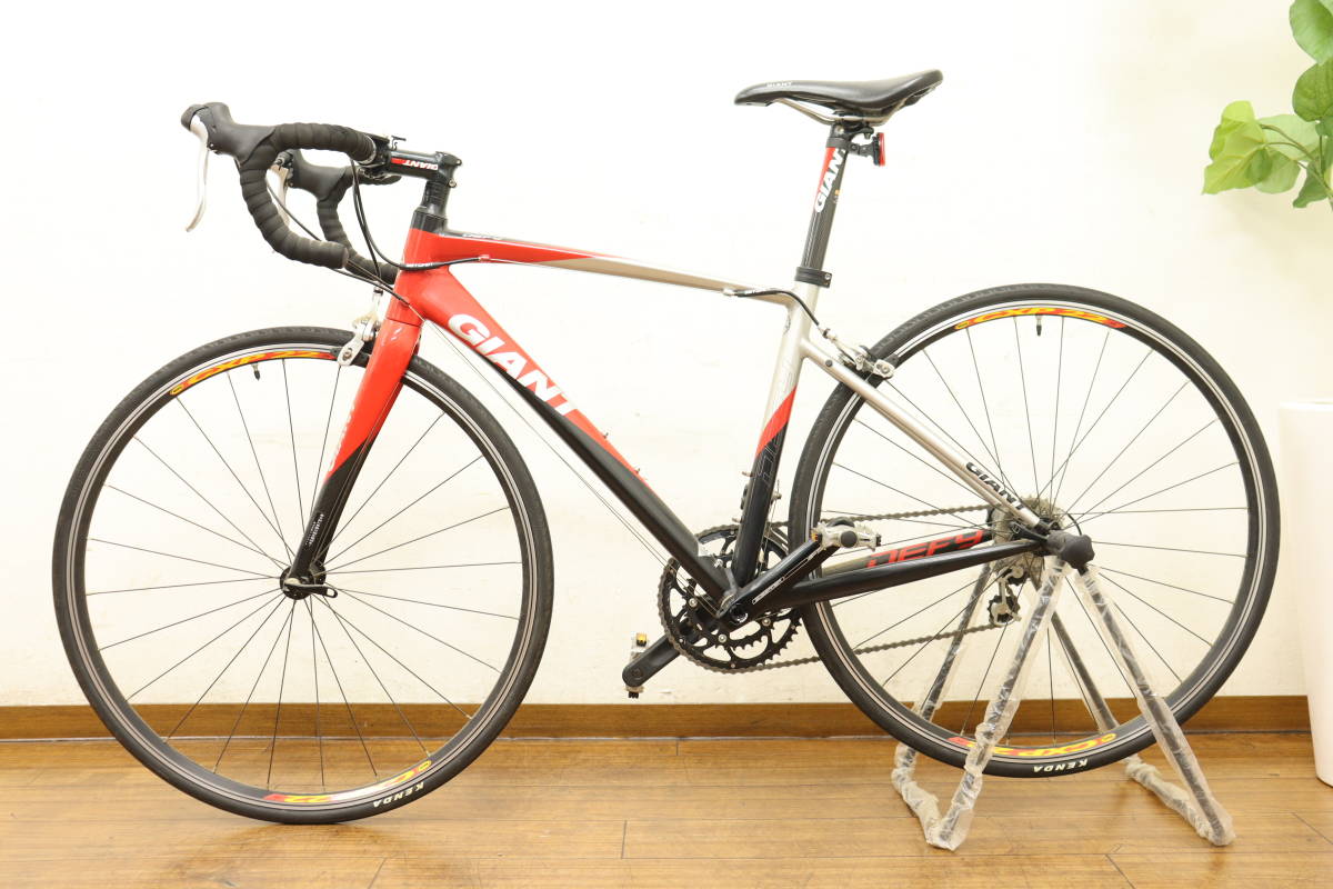 GIANT ロードバイク 折り畳み ALUXX 6000 SERIES BUTTED TUBING
