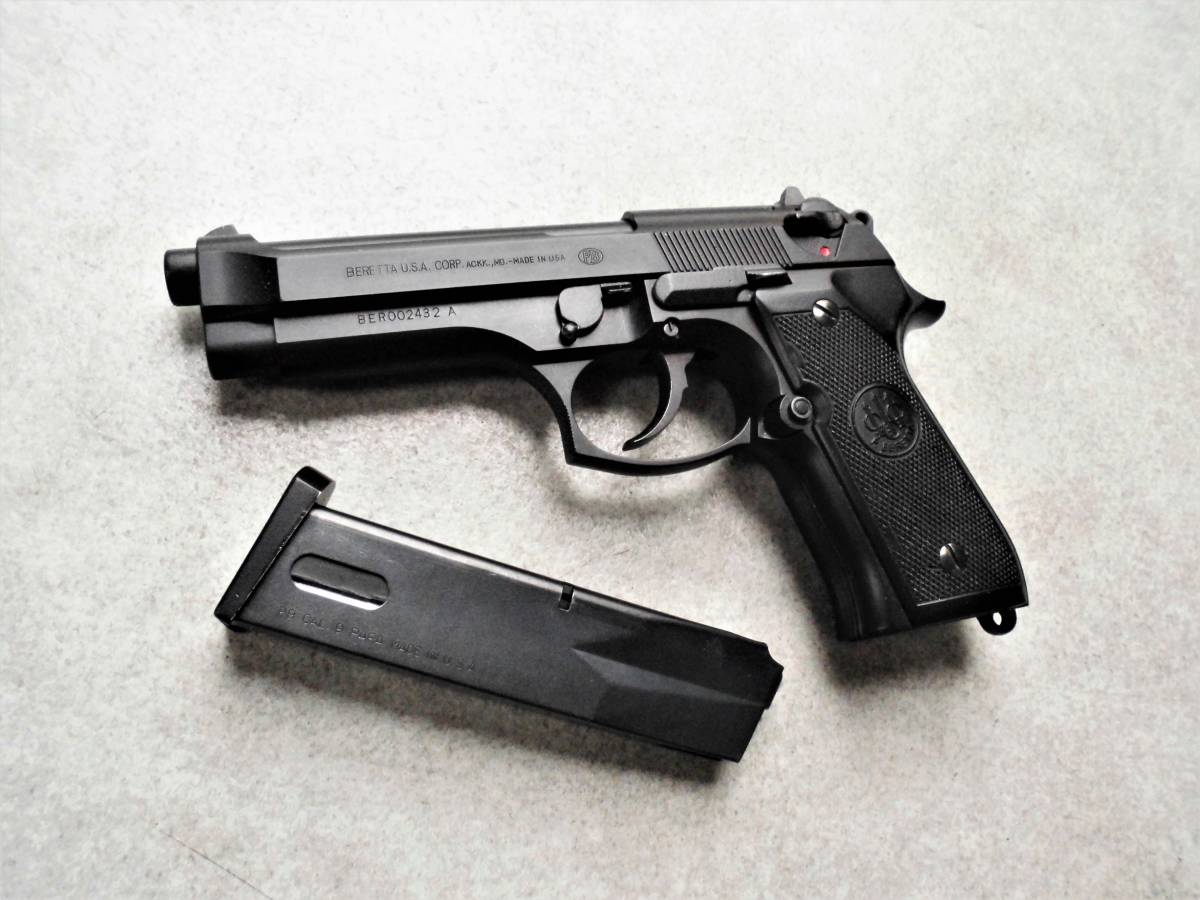 MGC Beretta Model 92F セミオートガスガン（MGC ベレッタ