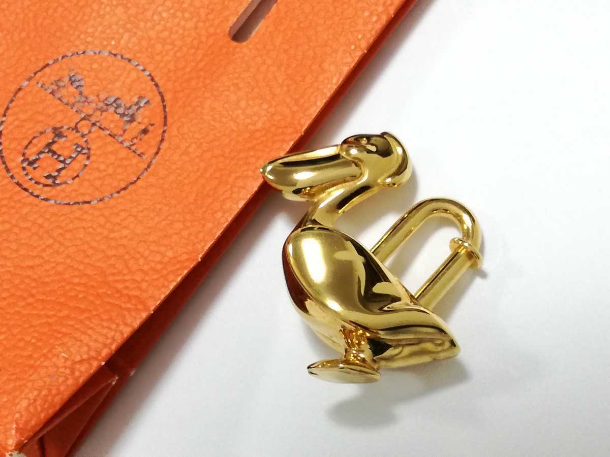 HERMES エルメス カデナ　24Kメッキ　No.67　67番　鍵付き HERMES エルメス カデナ 24Kメッキ No.67 67番 鍵付き - メルカリ