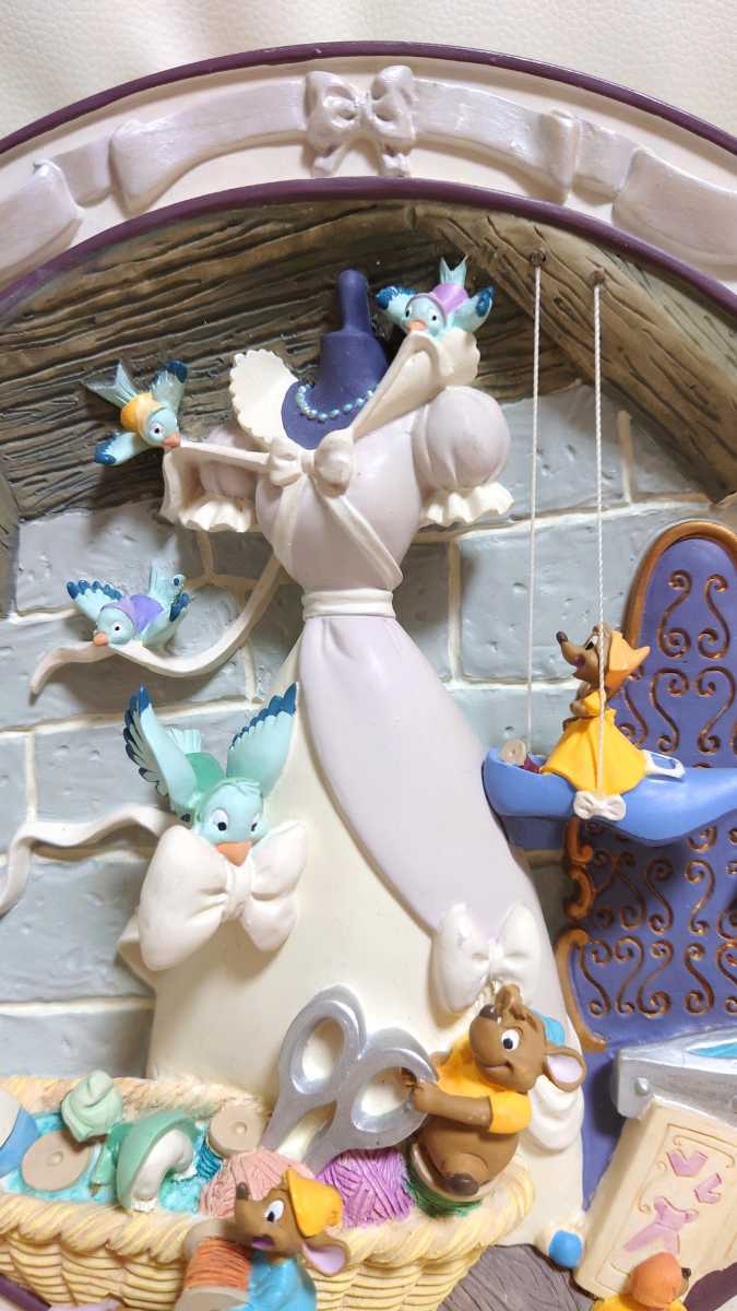 ディズニーシンデレラ絵皿3D イーゼル付き