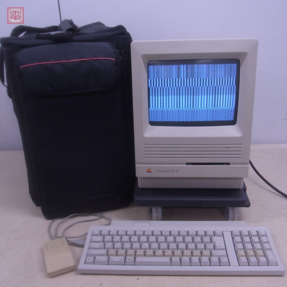 Apple Macintosh SE/30 本体 キーボード マウス Macintosh SE/30 (マウス,キーボード付き）