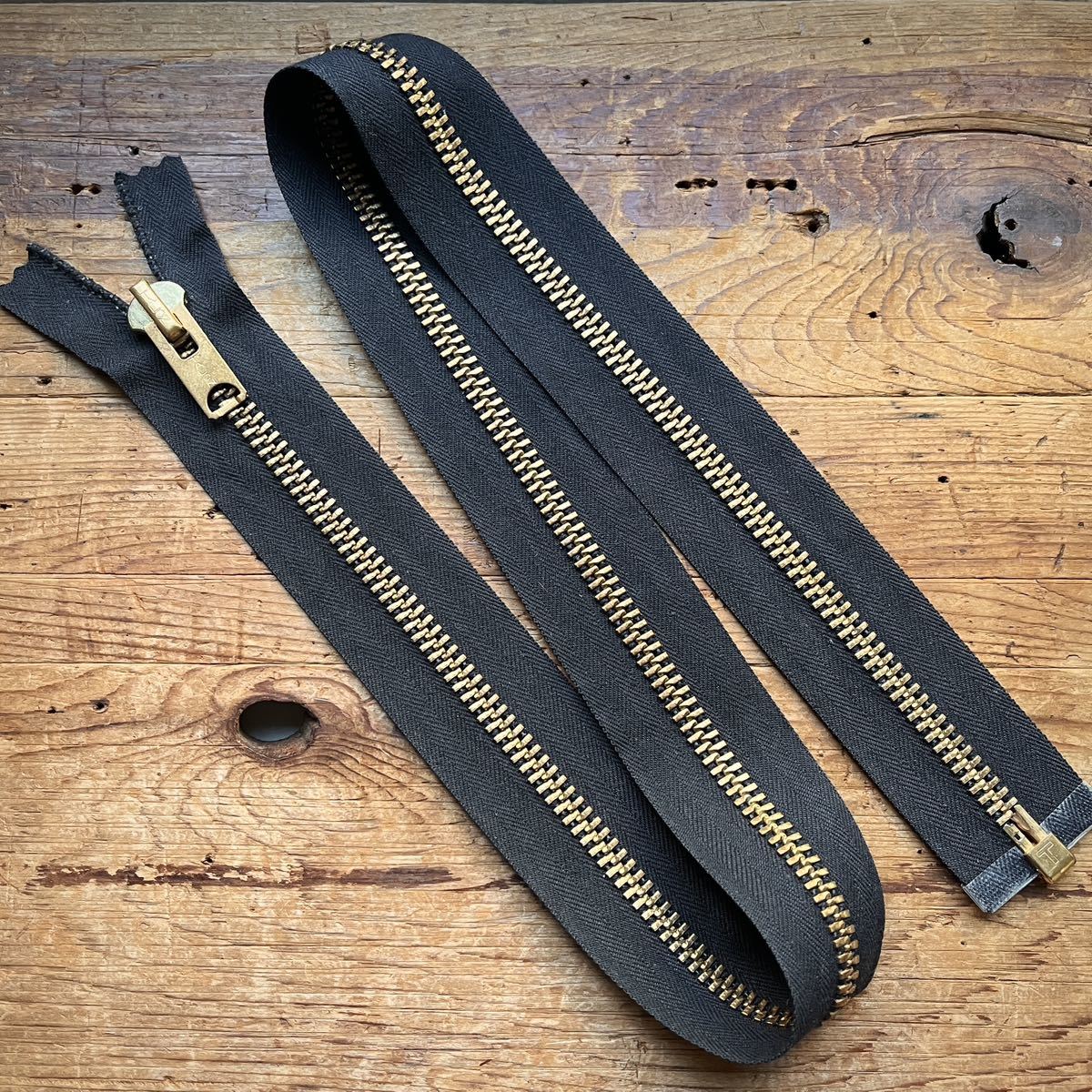 【未使用】希少70’s黒デカTALON長めzipperファスナー USA ビンテージ レザージャケット リペア 修理 補修ジッパー タロン