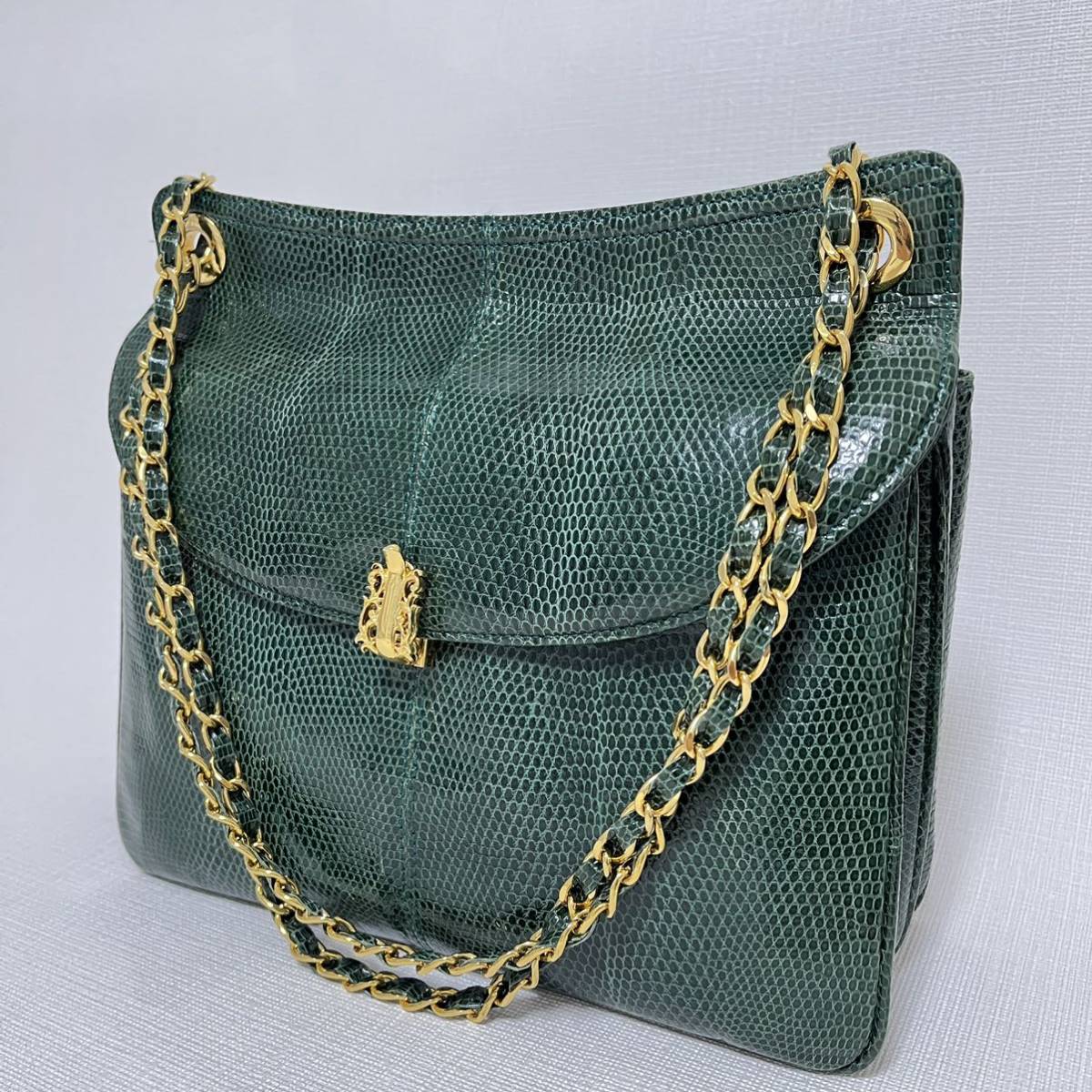 【目立った傷や汚れなし】☆1スタ☆ リザード レザー チェーンショルダーバッグ 緑 グリーン ゴールド金具 GENUINE LIZARD トカゲ革 エキゾチック 1円スタートの落札情報詳細