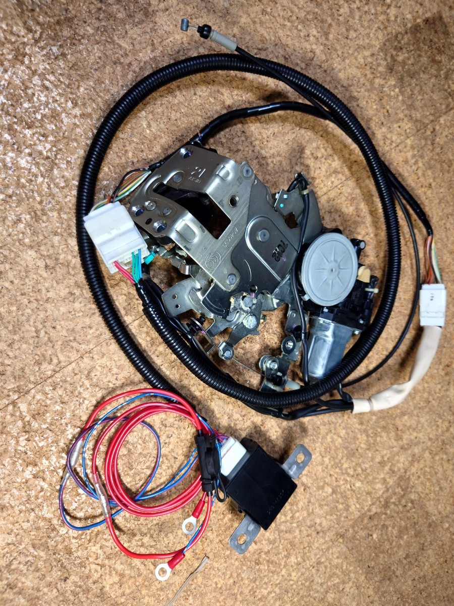 ⑭ 右 スライドドア イージークローザー DA17V エブリィ DG17V