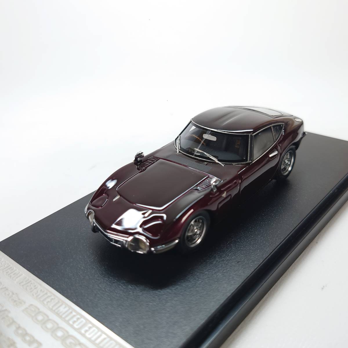TOMICA PREMIUM RS Toyota 2000GT (Rouge) Échelle 1/43 TAKARA TOMY Japon