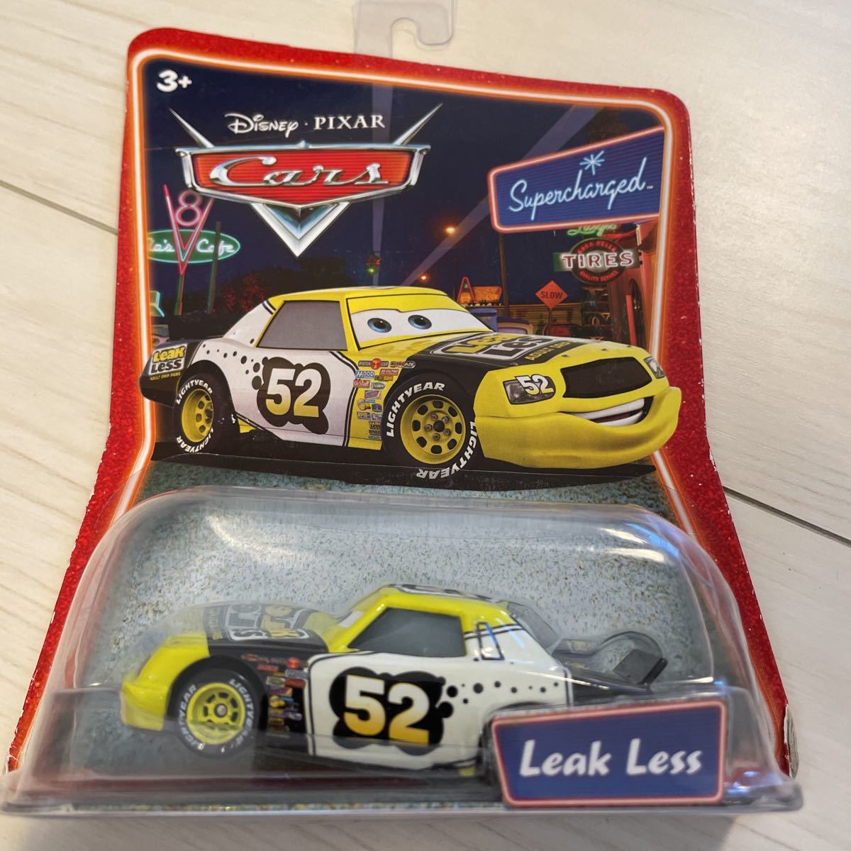 【やや傷や汚れあり】マテル カーズ リークレス LEAKLESS 52 MATTEL CARS ミニカー キャラクターカーの落札情報詳細