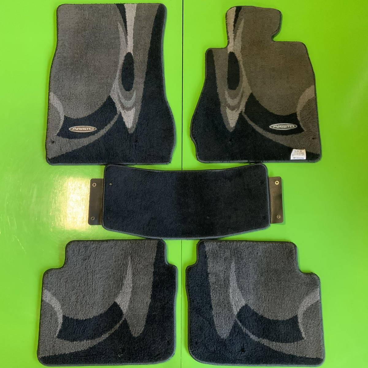 【やや傷や汚れあり】A444 中古 希少!! トヨタ ARISTO アリスト JZS160 JZS161 平成9年 純正 フロアマット