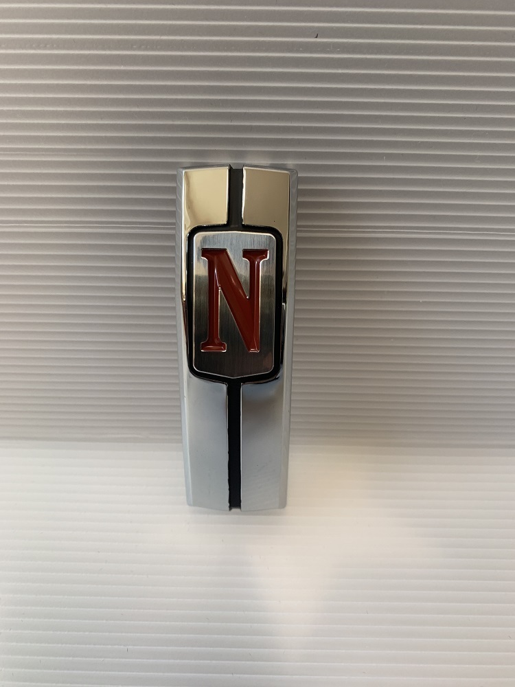 ハコスカ フロントエンブレム GT-R 旧車 KGC10 L28 KPGC10 L型 ハコスカ 旧車 KGC10 GC10 フロントバンパー 前期・後期 ☆日産