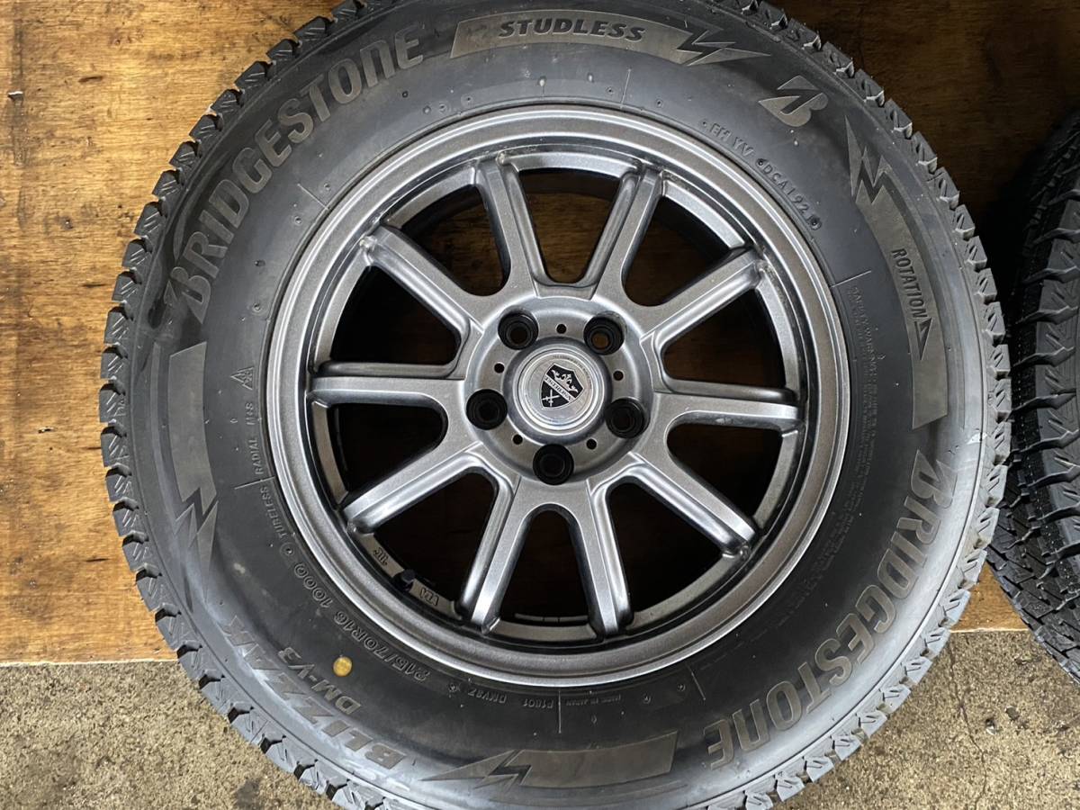 売切 BRIDGESTONE DM-V3 215/70r16 20年製造 バリ溝 傷や汚れあり 
