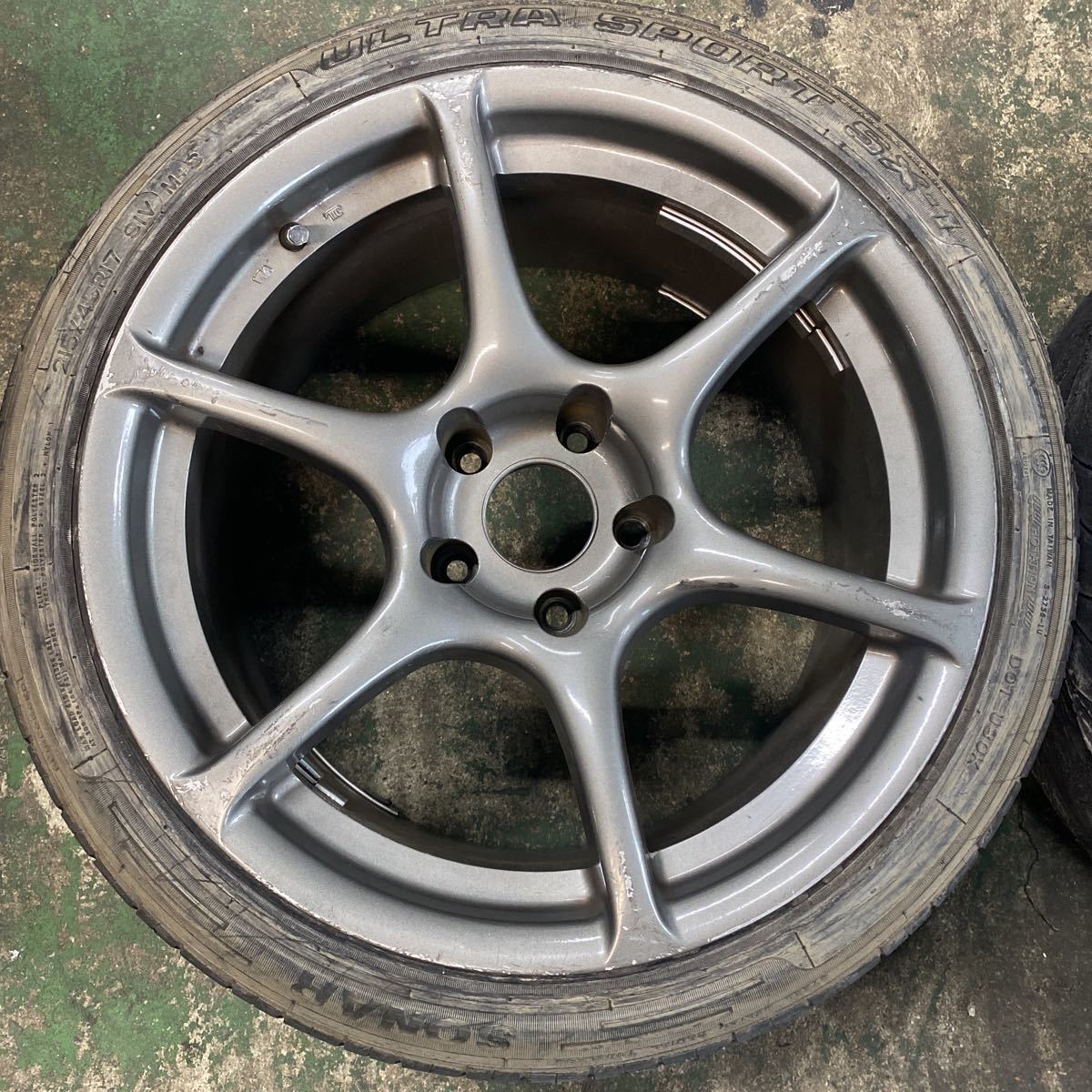 17インチ 2本セット 114.3 9j +28 ドリケツ 17インチ 2本セット 114.3