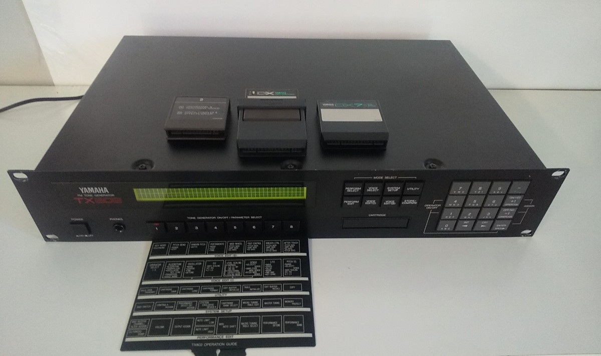 YAMAHA 温まれ TX802 ヤマハ 音源モジュール シンセサイザー