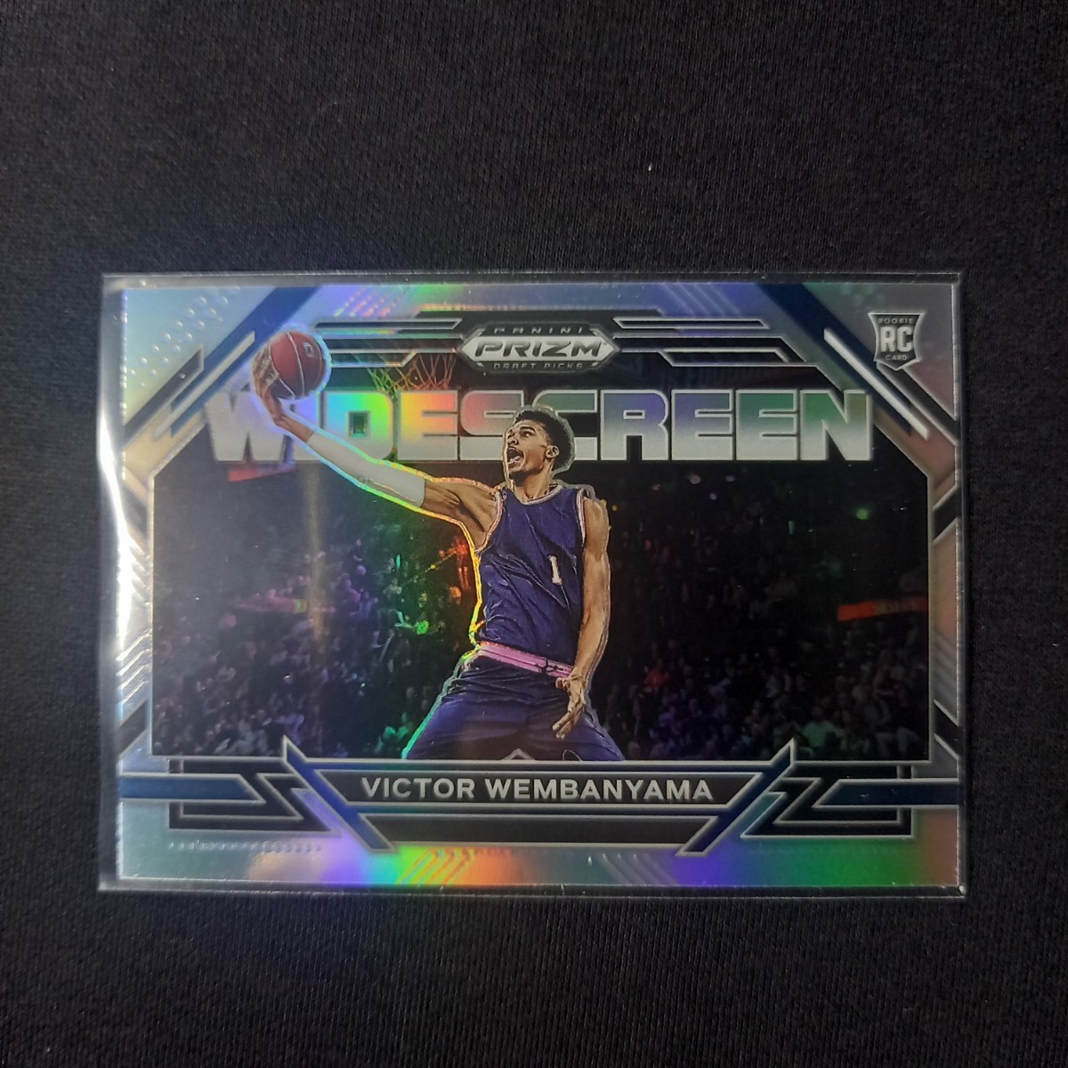 未使用に近い】【RC】 ビクター・ウェンバンヤマ 2023 Panini Prizm 