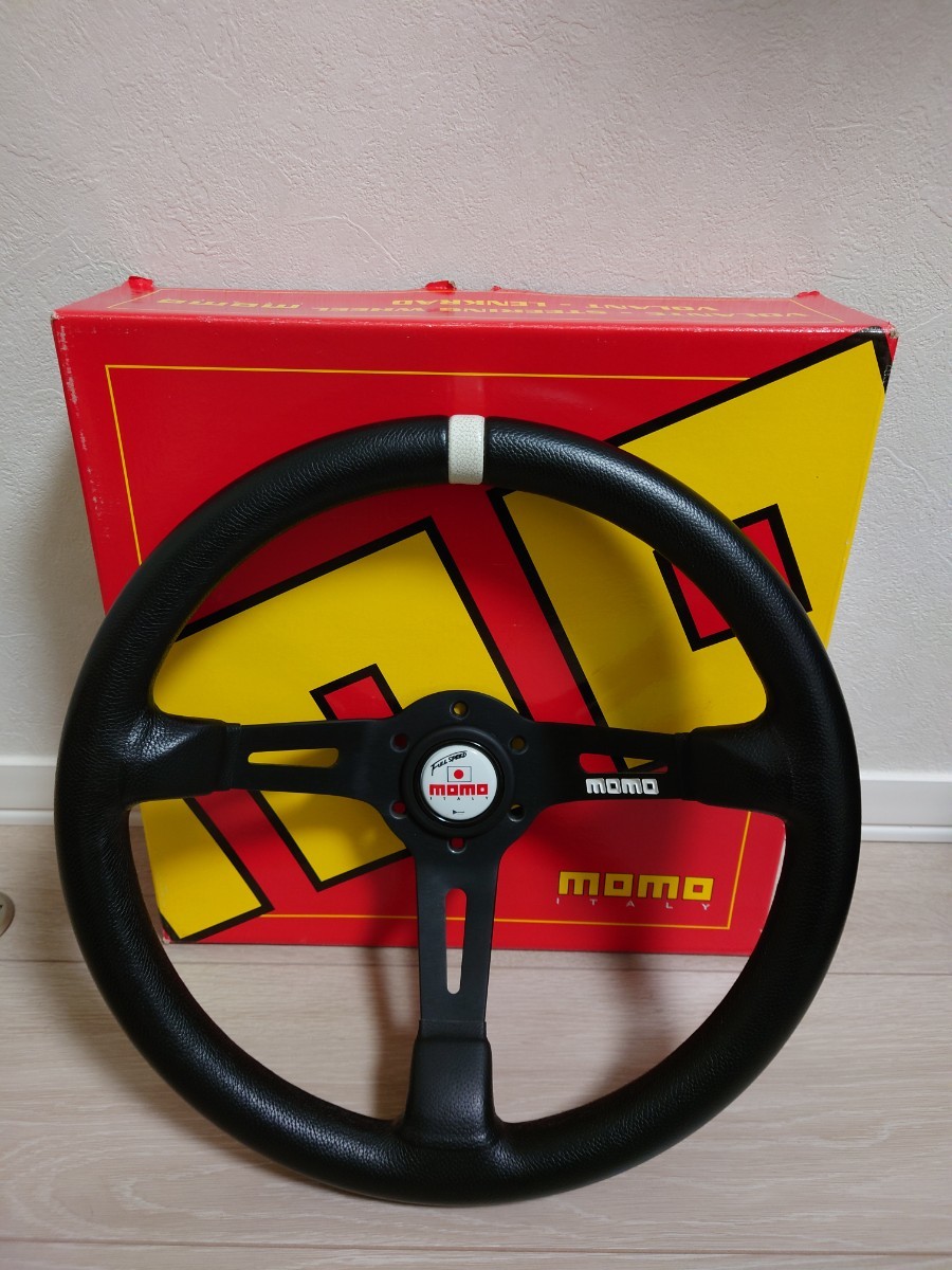 希少 美品 momo fullspeed モモ フルスピード ホワイト 34.8π 348mm ステアリング ハンドル ディープコーン ナルディ NARDI 86 brz gt-rの1番目の画像