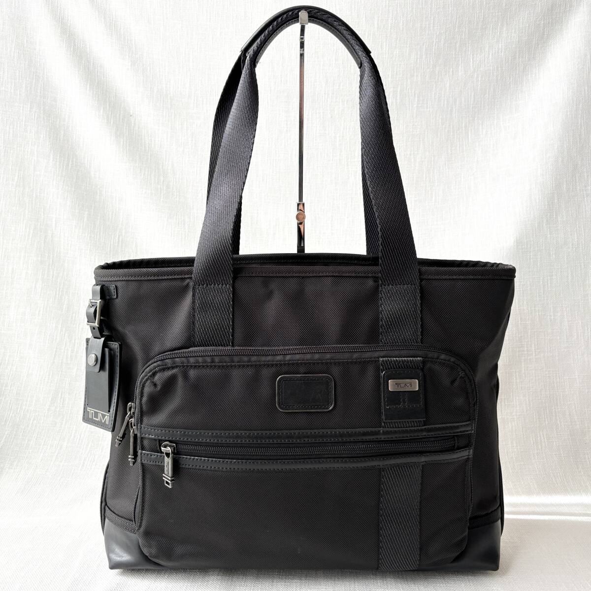 目立った傷や汚れなし】□1円〜 ＜美品!!＞□TUMI トゥミ トートバッグ