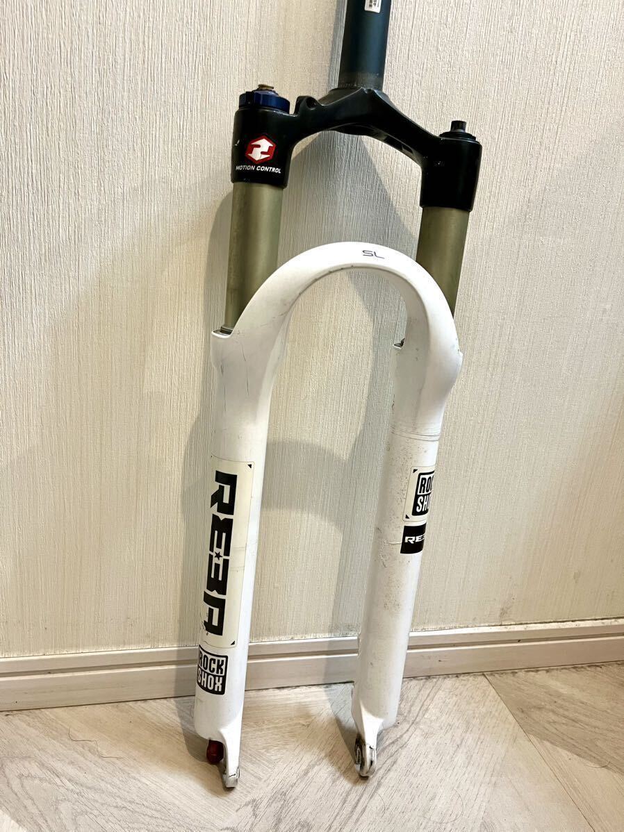 マウンテンバイク フロントフォーク ROCK SHOX Sector 140mm マウンテンバイク フロントフォーク ROCK SHOX Sector 140mm