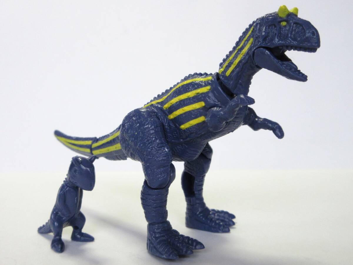 目立った傷や汚れなし】恐竜キングモデル カルノタウルス ＆ エース