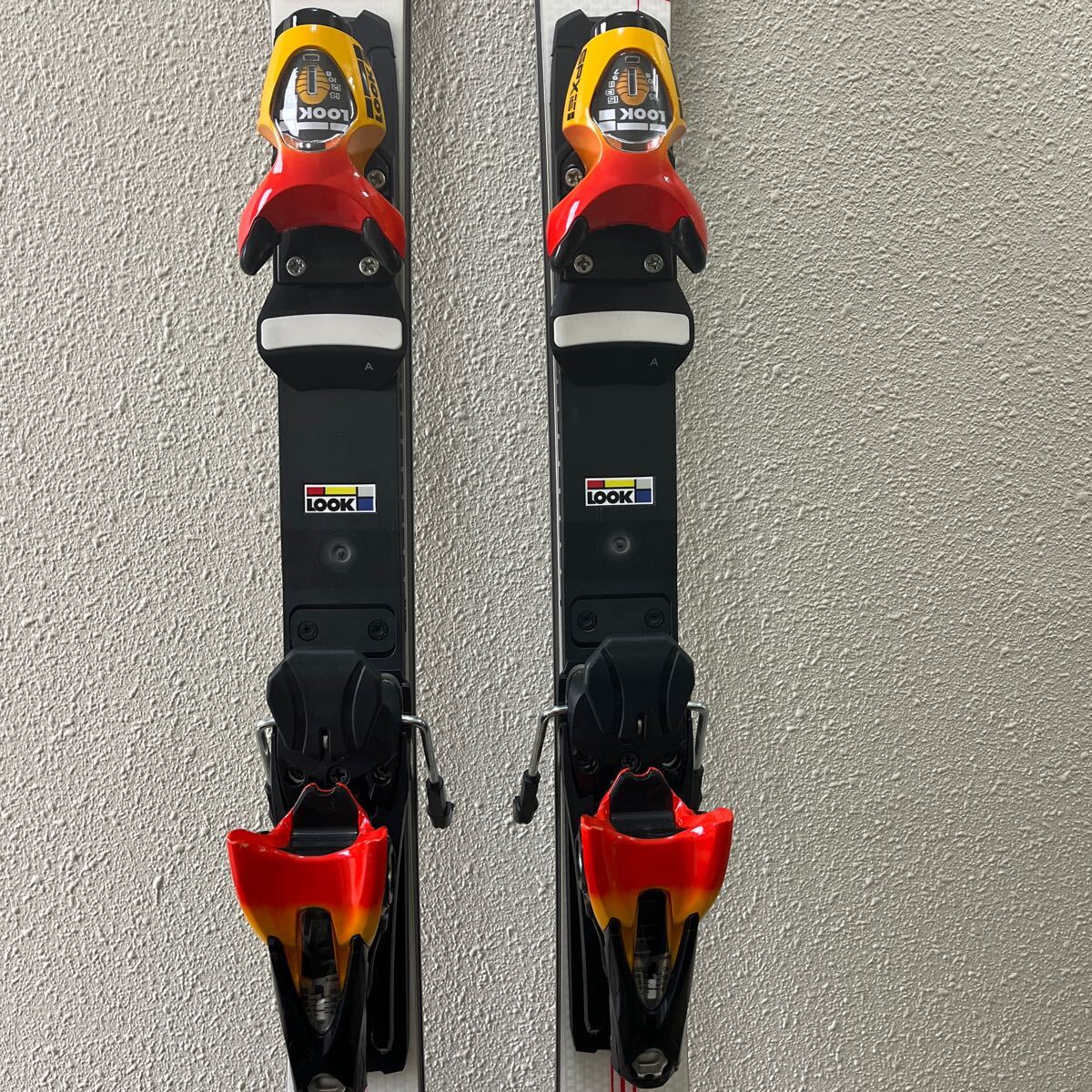 ロシニョール　レガース カテゴリ：ウィンタースポーツ｜キーワード：ROSSIGNOL