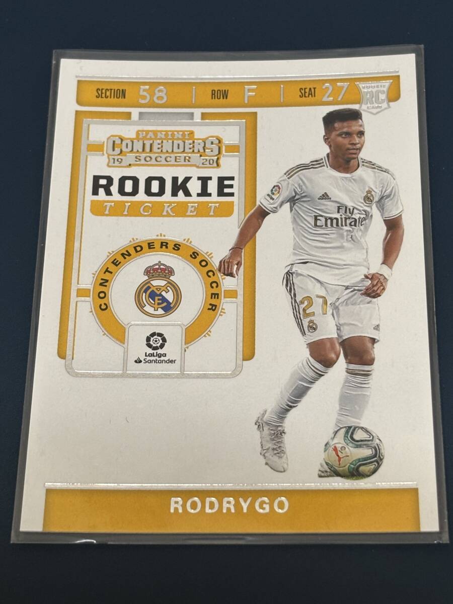 新品】 【ルイス・フィーゴ】直筆サインカード Panini Chronicles