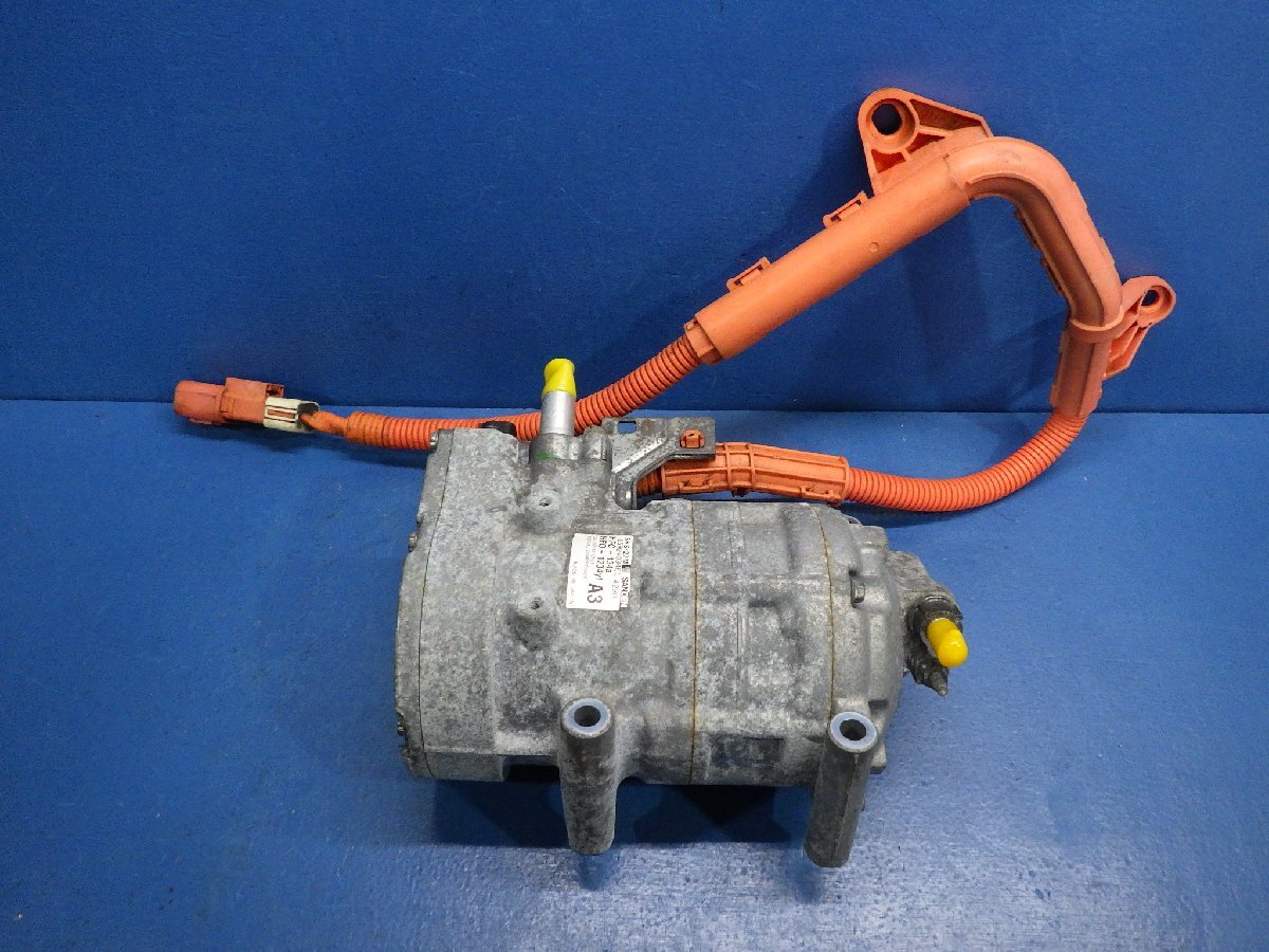 ヴェゼル DAA-RU3 エアコン コンプレッサー A/C 38810-5KP-014