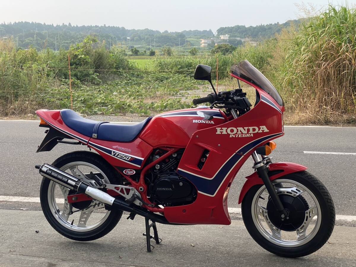 【緊急値下】レア非売品ブラッド・ピットモノクロHONDAインテグラポスター 大判 緊急値下】レア非売品ブラッド・ピットモノクロHONDAインテグラ
